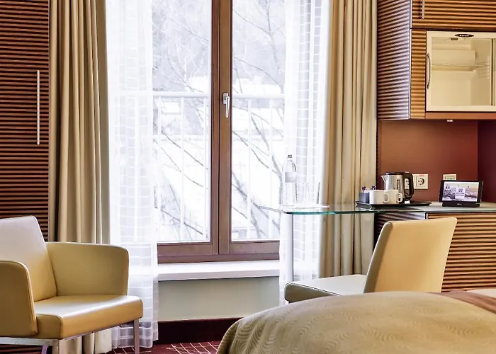 Dorint City-hotel Otel 4*